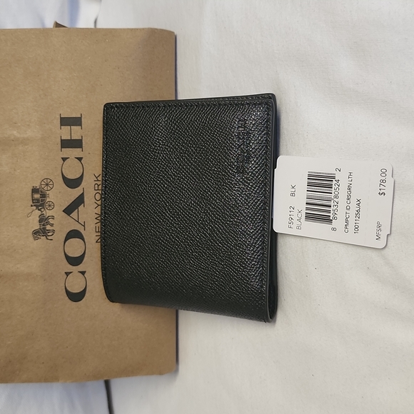 COACH Compact Black WALLET New - Picture 1 of 11